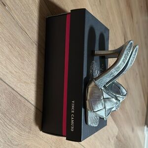 Vince camuto 3” sandal